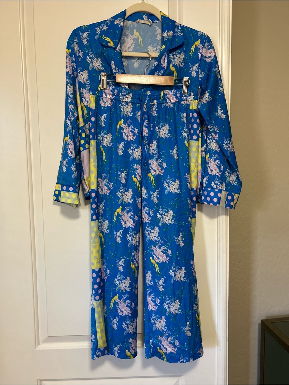 ✨🌙😴UGG Summer Satin Floral Wide-Leg Pajama Set🥱✨💤